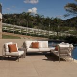 Conjunto Jardim 2 Chaise 1 Sofá 1 Puff 1 Mesinha 1 Champanheira Refúgio Cabecasa Madeiramadeira Champanhe/quaker Areia