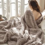 Cobertor Bedsure Mocha Merengue Fleece Para Sofá 130x180cm