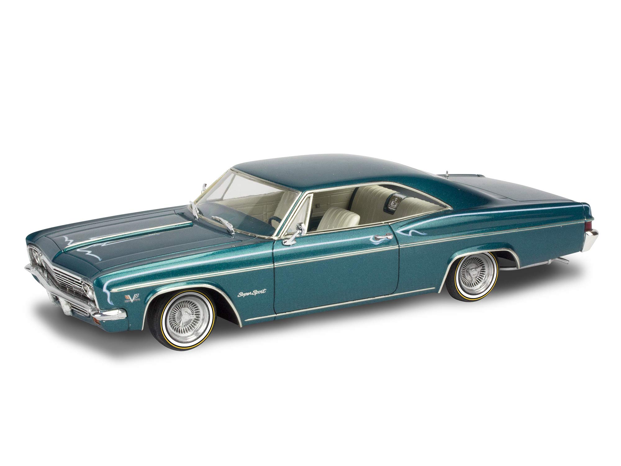 '66 Chevrolet Impala SS 396 キット Kit De Carro Modelo Revell '66 Chevy Impala Ss 396 2n1 Em