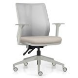 Cadeira De Escritório Giratória Diretor Flow F02 Base Cinza Linho Bege Claro - Lyam Decor