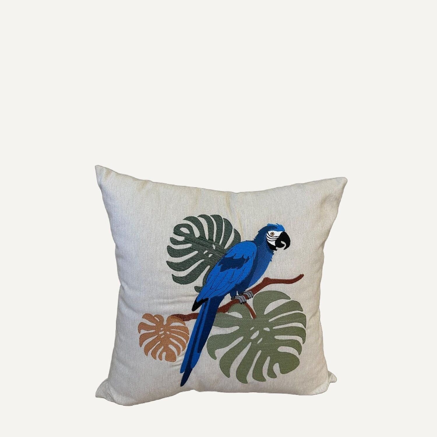 Almofada Linho Bordada Arara Azul 45x45cm Com Enchimento Bege