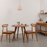 Conjunto Mesa Jantar Square Laminada Redonda Natural - 88cm + 2 Cadeiras Dalí Palha Larga Pu - Cognac