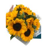 Buquê De 8 Girassóis E Flores De Gipsófilas