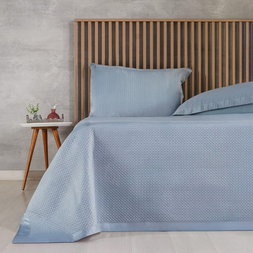 Kit Colcha Queen Satinatta Cetim Toque Pele De Pessego 240x260cm Bruma Azul