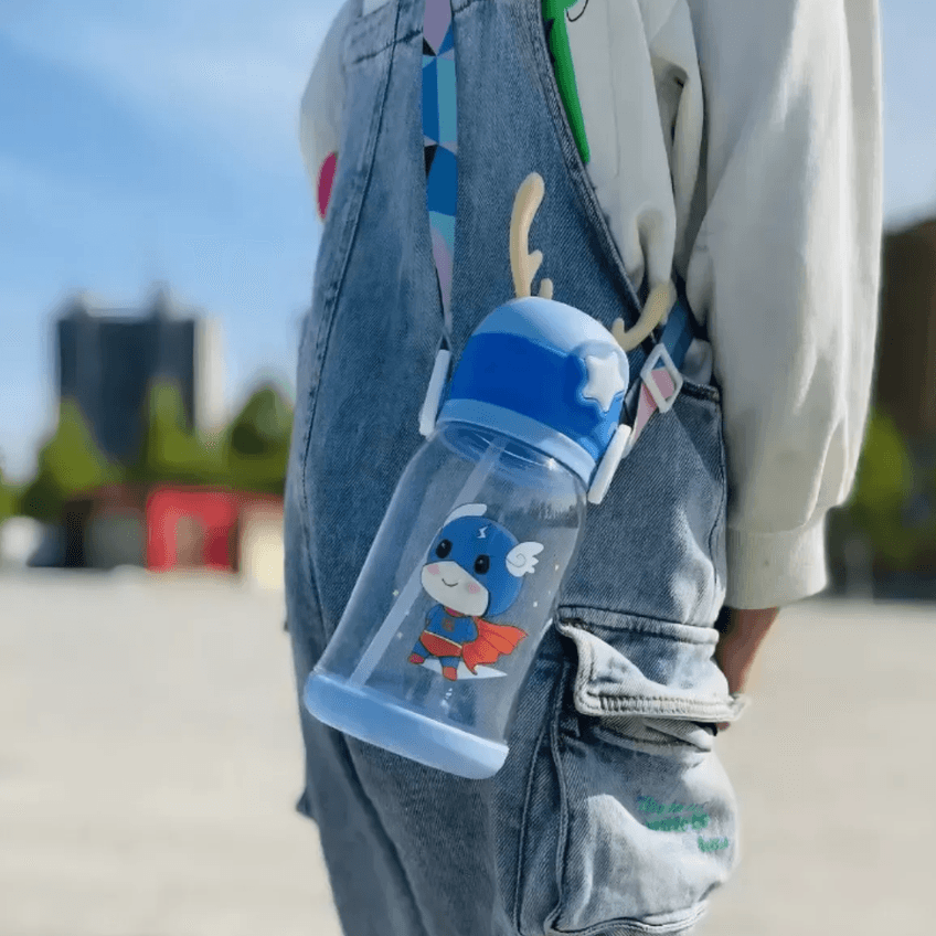 Garrafa Squeze Alce Infantil Bpa Free Enfeites Adesivo 600ml - imagem 3