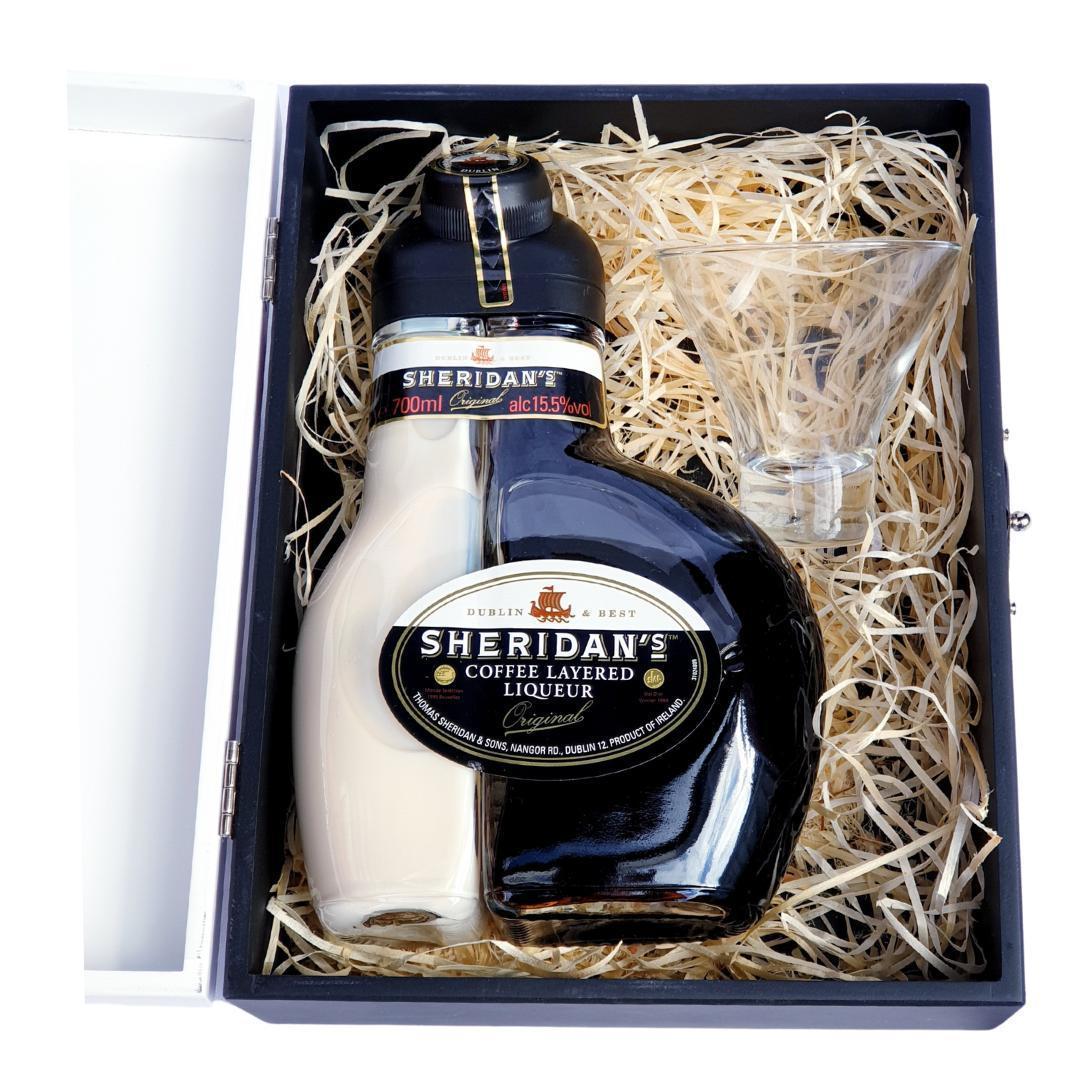 Kit Sheridan's Licor 700ml + Taça 180ml + Caixa De Mdf - Carrefour