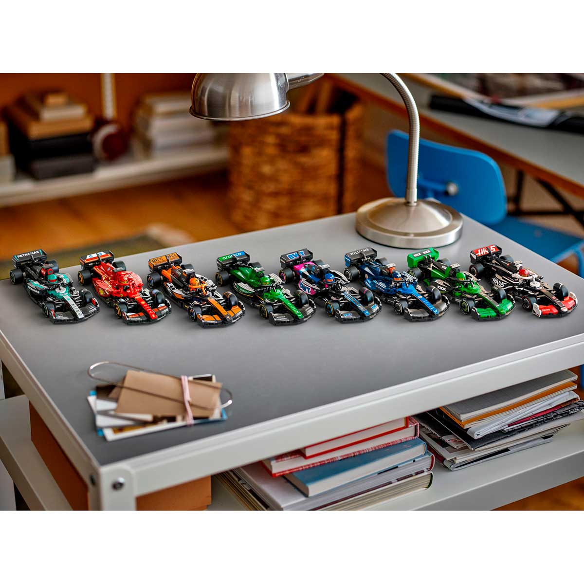 bl-montar-lego-f1-car-moneygr-haas-242pc-6.jpg