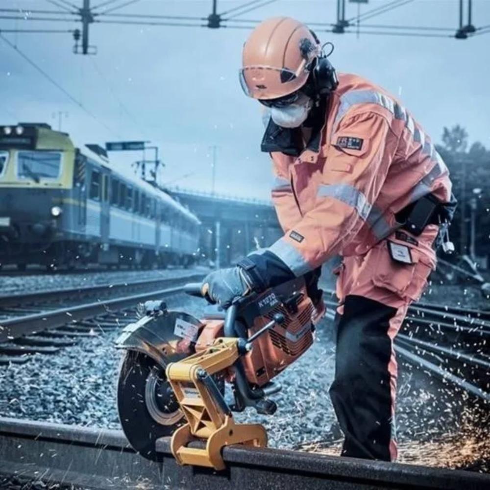Encontraproduto.com.br - Cortador à Disco Trilho de Trem Gasolina Husqvarna K1270 Rail RA10 118,8CC