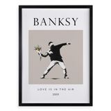 Quadro Banksy Love Is In The Air 24x18cm - Com Vidro