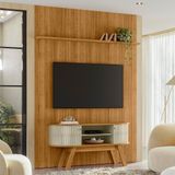 Rack Com Painel Frisado Para Tv Até 65 Polegadas 2 Portas Flexíveis Com Pés New Silverstone Madetec