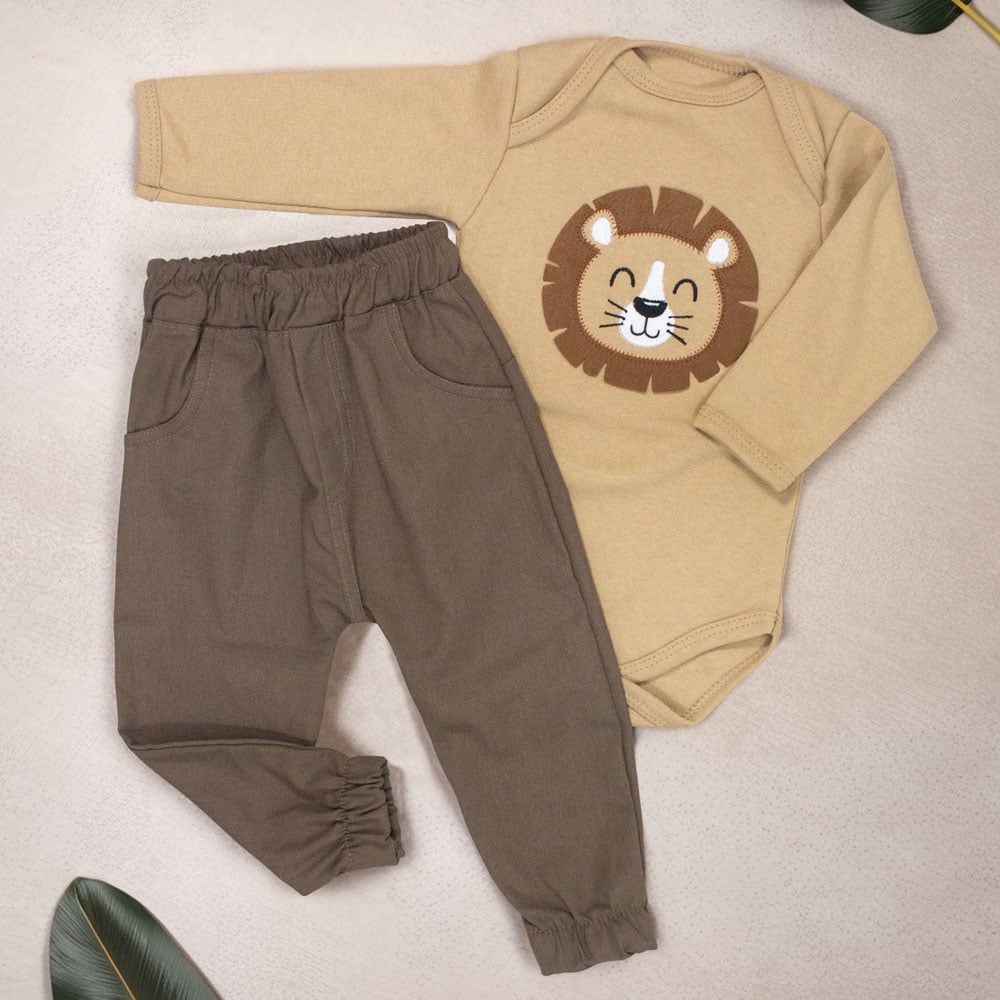 Conjunto Leão Para Bebê: Body Avelã E Calça Ecolinho