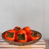 7 Caquis Artificiais De Poliestireno Laranja Vibrante E Detalhes Realistas Para Cenários Fotográficos