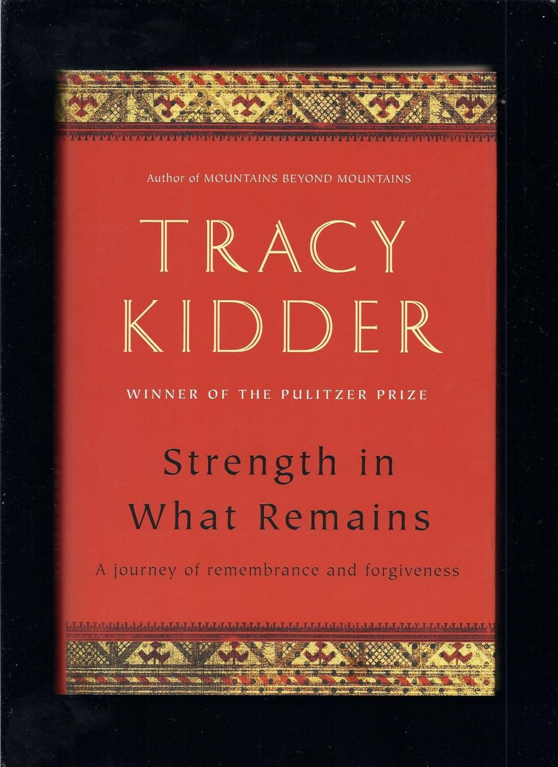 Livro Random House Strength In What Remains