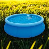 Piscina 1000l Estrutural Azul Para Refrescar No Jardim
