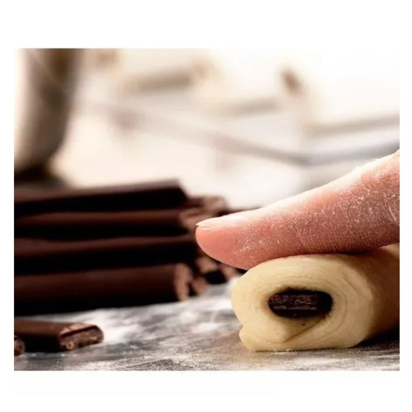 Chocolate Belga Palitos Forneáveis Batons Boulanger 1,6kg Callebaut - imagem 2