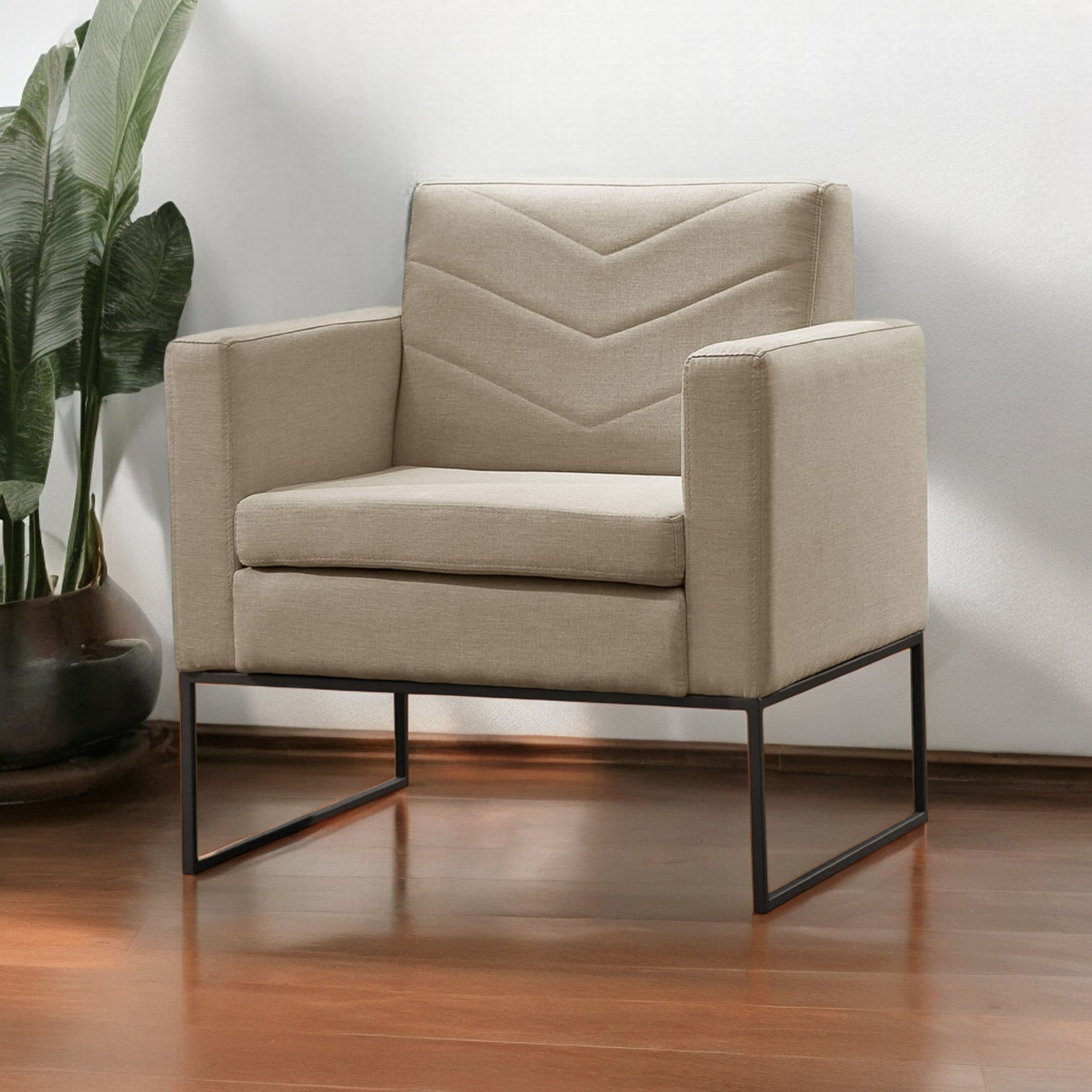 Poltrona Para Sala De Estar Base Apolo Luxo Bege