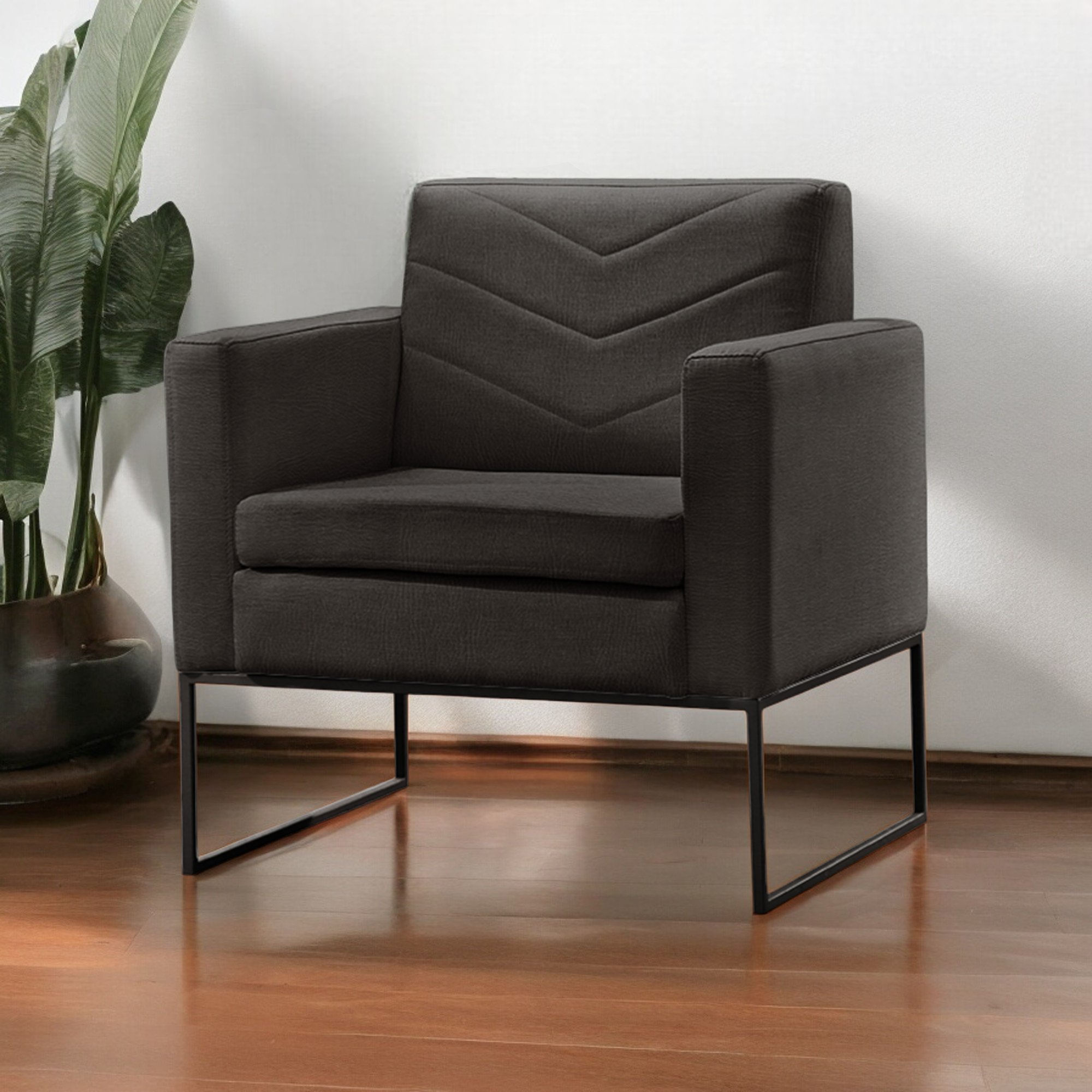 Poltrona Para Sala De Estar Base Apolo Luxo Preto