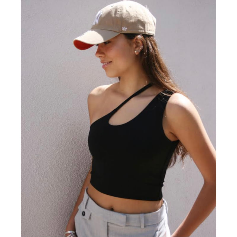 Blusa Assimétrica Sem Mangas Milan Pamela Miranda Lycra