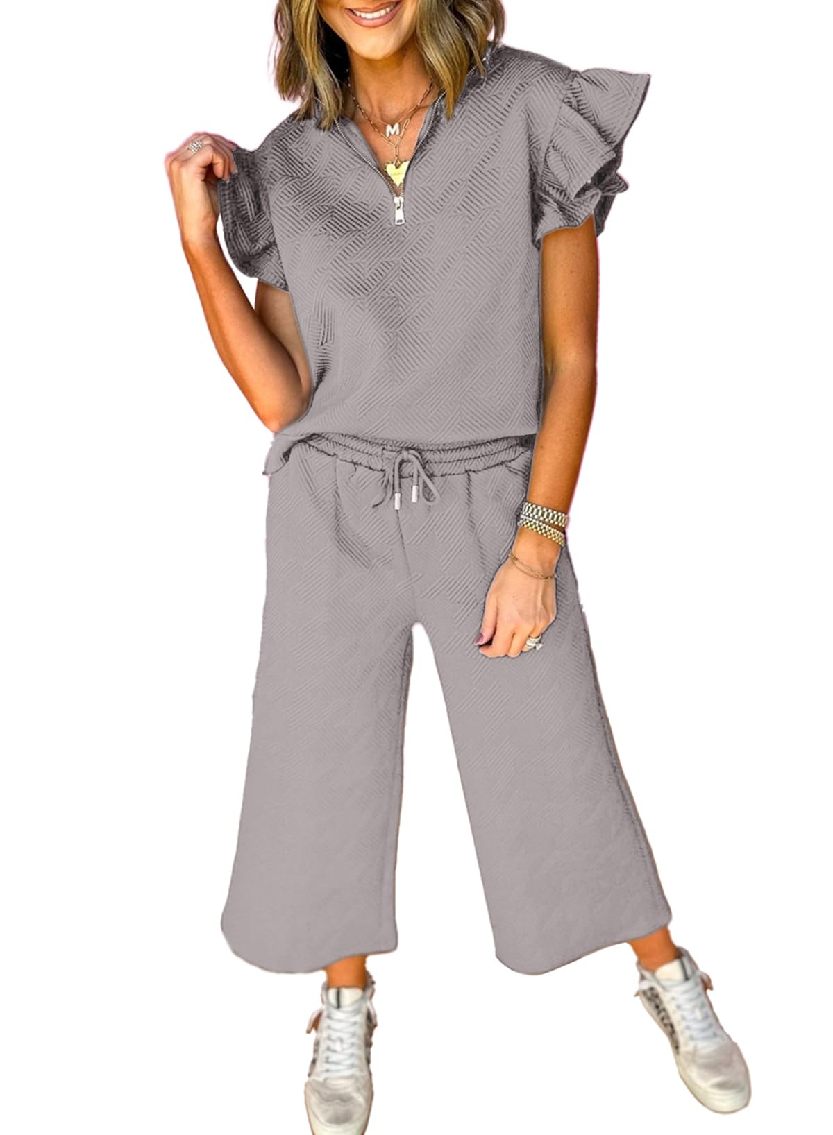 Lounge Set Shewin Com Decote Em V, Manga Curta E Calças Femininas