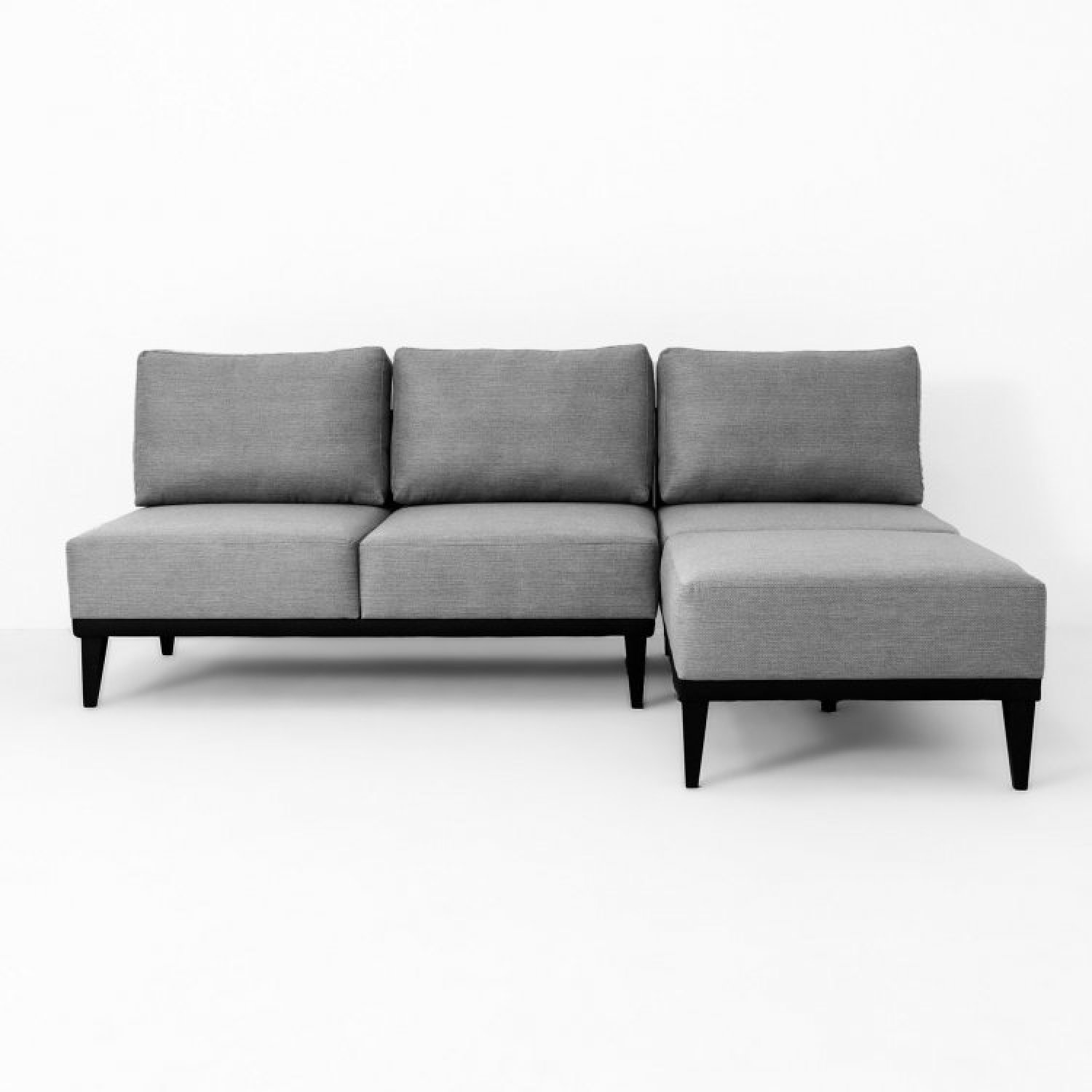 Sofá 2 Lugares E Chaise Base Em Madeira Boreal Com Mola Ensacada Cabecasa Madeiramadeira Cinza