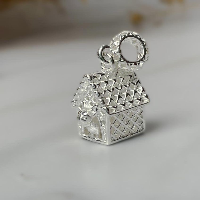 Berloque 3d Casa Com Cachorro Prata 925 2,1cm - imagem 3