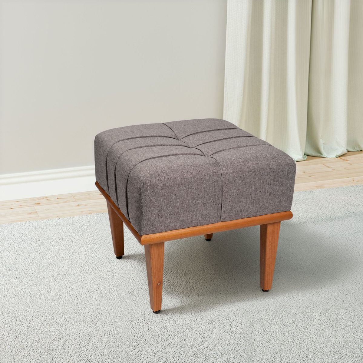 Puff Quadrado De Madeira Eucalipto, Estofado E Detalhe Em Costura Valentin Cinza