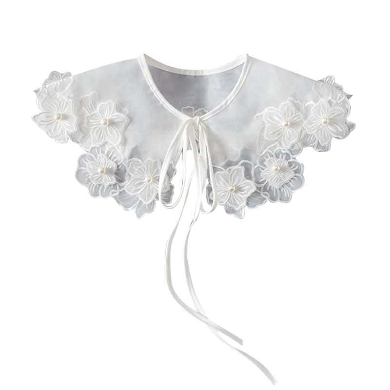 Gola Falsa De Renda Com Design Floral Elegante Com Flores E Pérolas