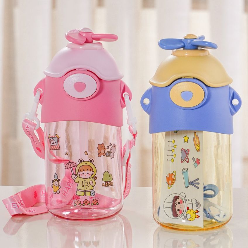 Copo Infantil Hélice Garrafa Com Tampa E Canudo 700ml Rosa - imagem 3