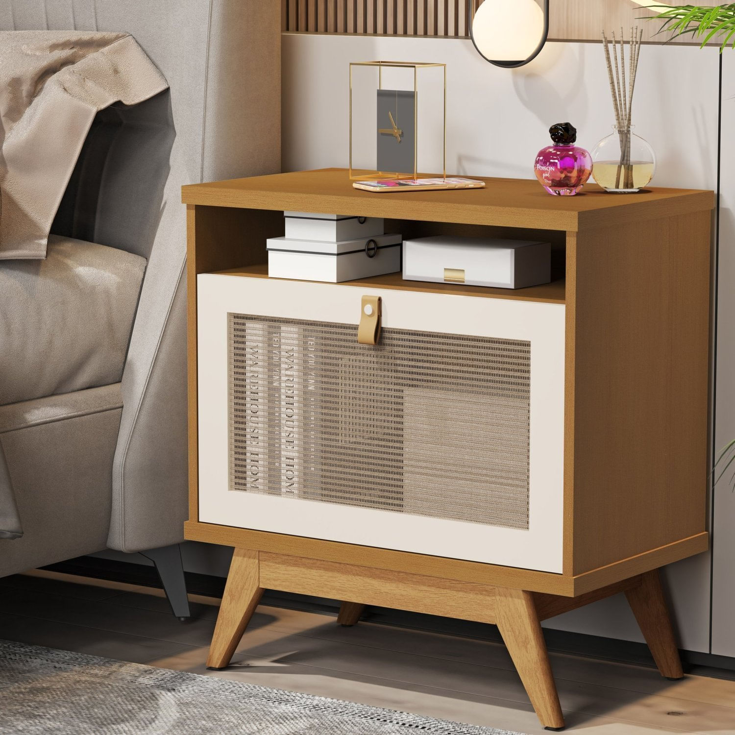 Mesa Cabeceira Jb 2300 Com Porta Em Rattan E Puxador De Couro Nature/pérola