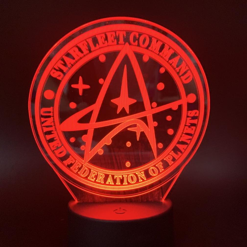 Candeeiro De Mesa Night Light Treks 3D Led Para Quarto Infantil