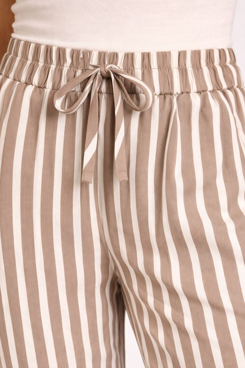 Calça Pantalona Feminina Estampada Listrada Com Cós Elástico E Amarração Frontal