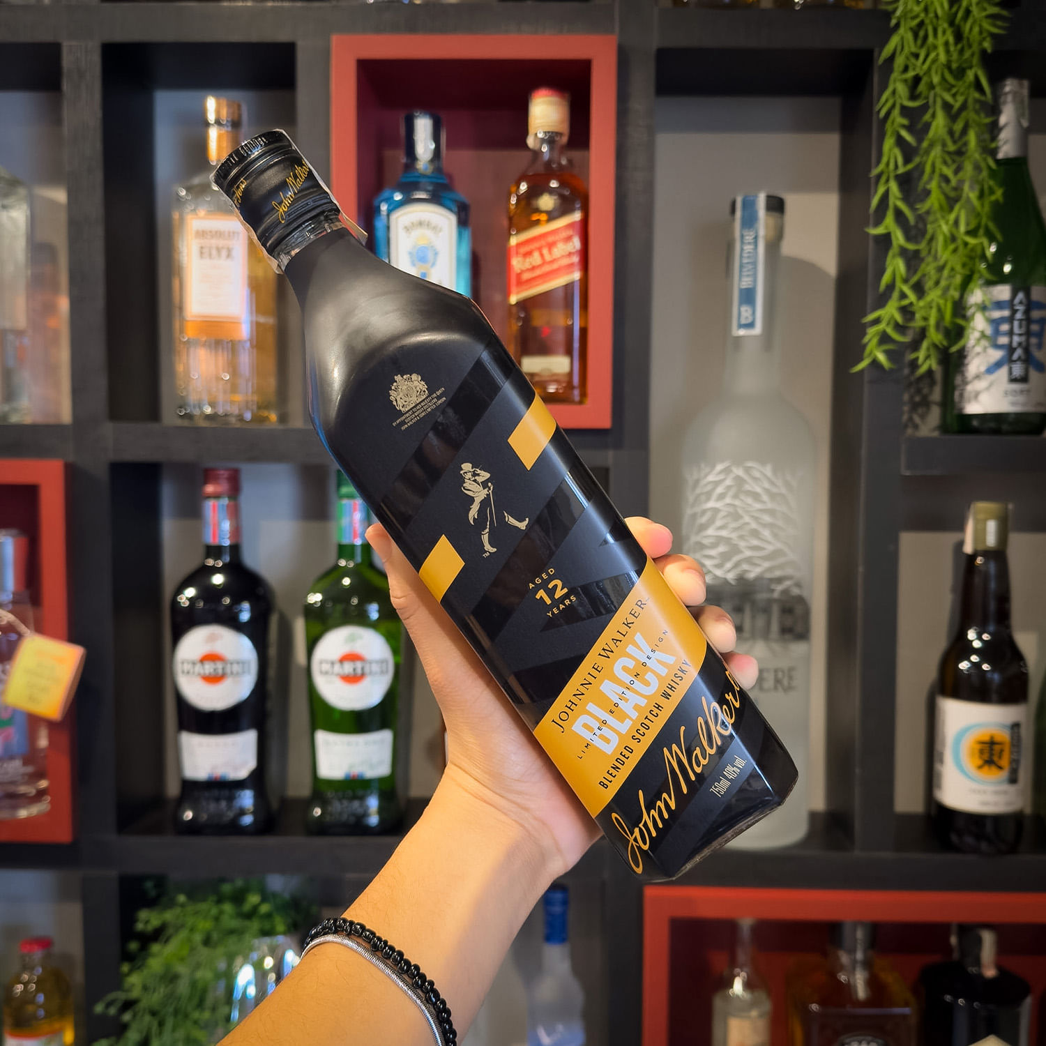 Whisky Johnnie Walker Black Label Icons 750ml 6 Unidades - Carrefour