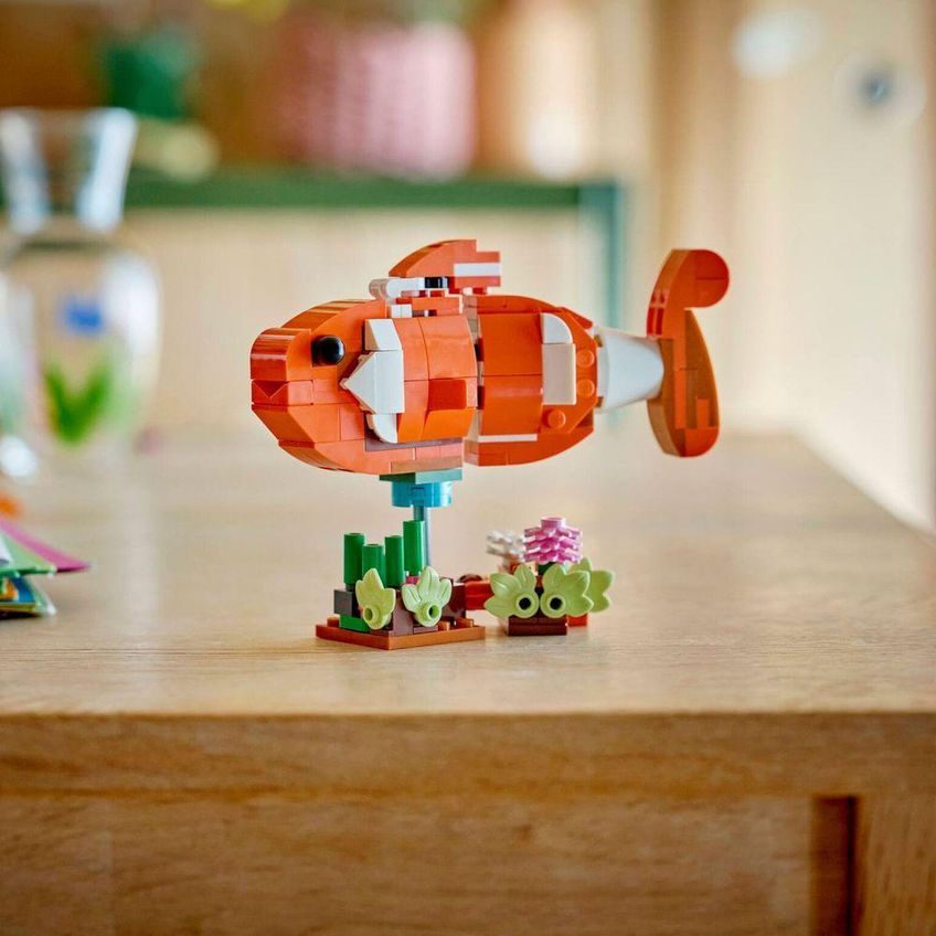 Brinquedo De Construção Lego Animais Fofos: Panda Vermelho 3 Em 1 Articulado Lego 297 Peças - imagem 3