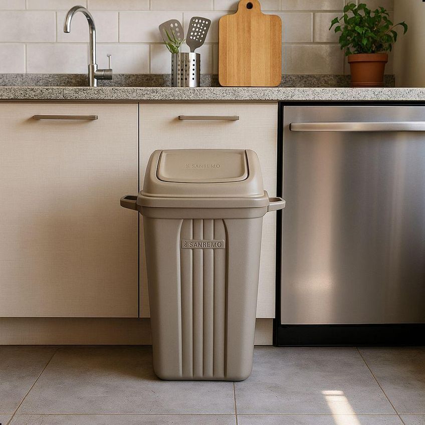 Lixeira Plástica Com Tampa Basculante 30l Plástico Abertura Prática E Higiênica Bege Sanremo - imagem 4