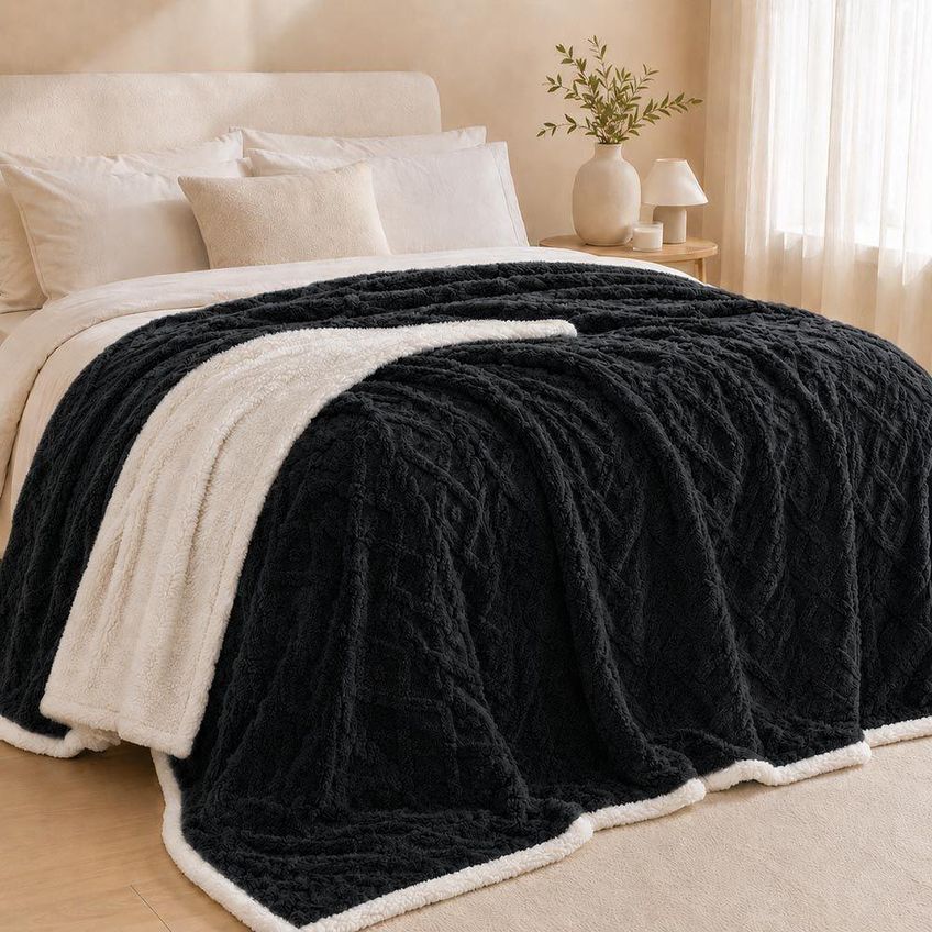 Cobertor Manta Santiago Casal 210x190cm Microfibra Dupla Face Sherpa Preto Clara Luz Decora - imagem 4