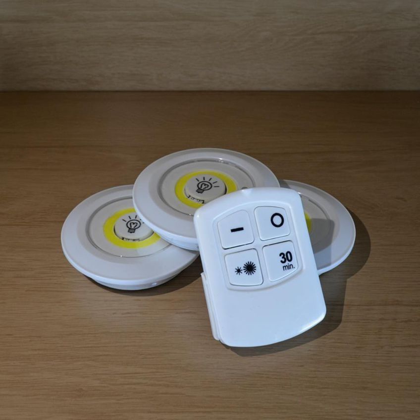 Cristaleira E-957 2 Portas 4 Prateleiras MDP Kit Luz LED Cinza Ditália Móveis - imagem 3