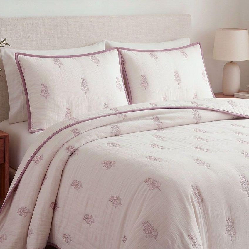 Kit Cobre Leito Charme Queen 300 Fios 100% Poliéster Percal Bordado Floral Lavanda Casa Scarpa - imagem 3