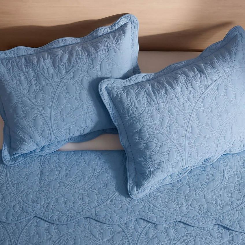 Kit Cobre Leito Vintage Casal Percal 300 Fios Colcha Matelassê Floral Alto Relevo 3 Peças Azul Jeans - imagem 4