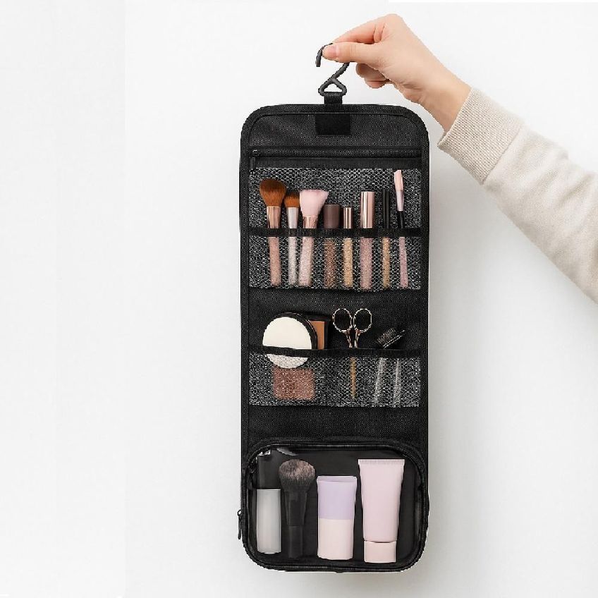 Necessaire Yeet Com Gancho Para Viagem Poliéster Bivolt Preto - imagem 3
