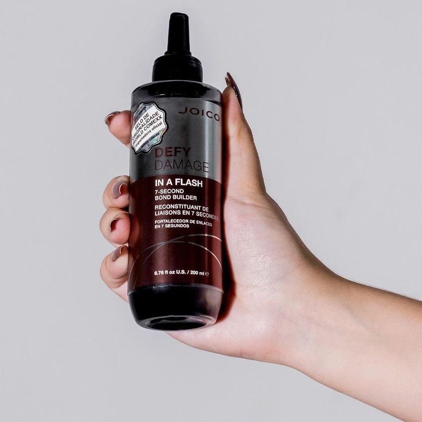 Máscara Líquida Defy Damage In A Flash Fortalece E Protege Fios 200ml Joico - imagem 2