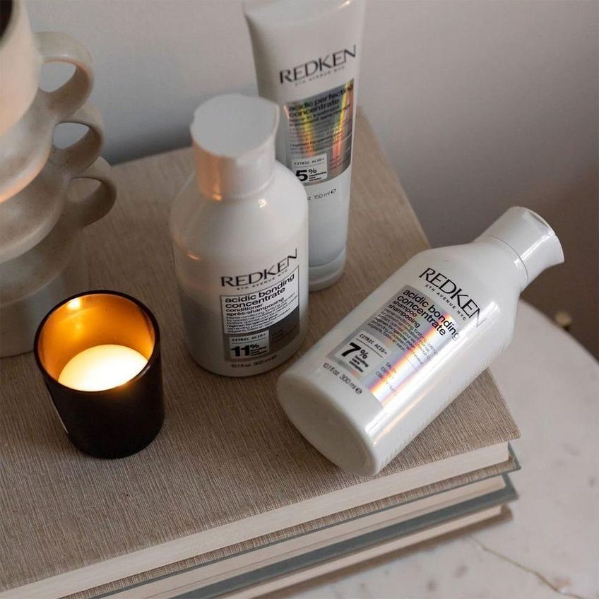 Kit Acidic Bonding Concentrate Duo Reparação Da Fibra Fórmula Ph Ácido 300ml Redken - imagem 3