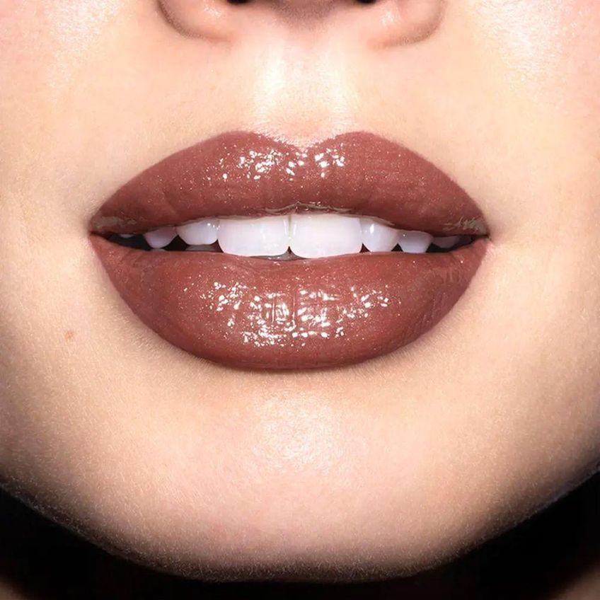Batom Super Lustrous Glass Shine Rum Raisin Com Acabamento Vítreo 4g Revlon - imagem 3