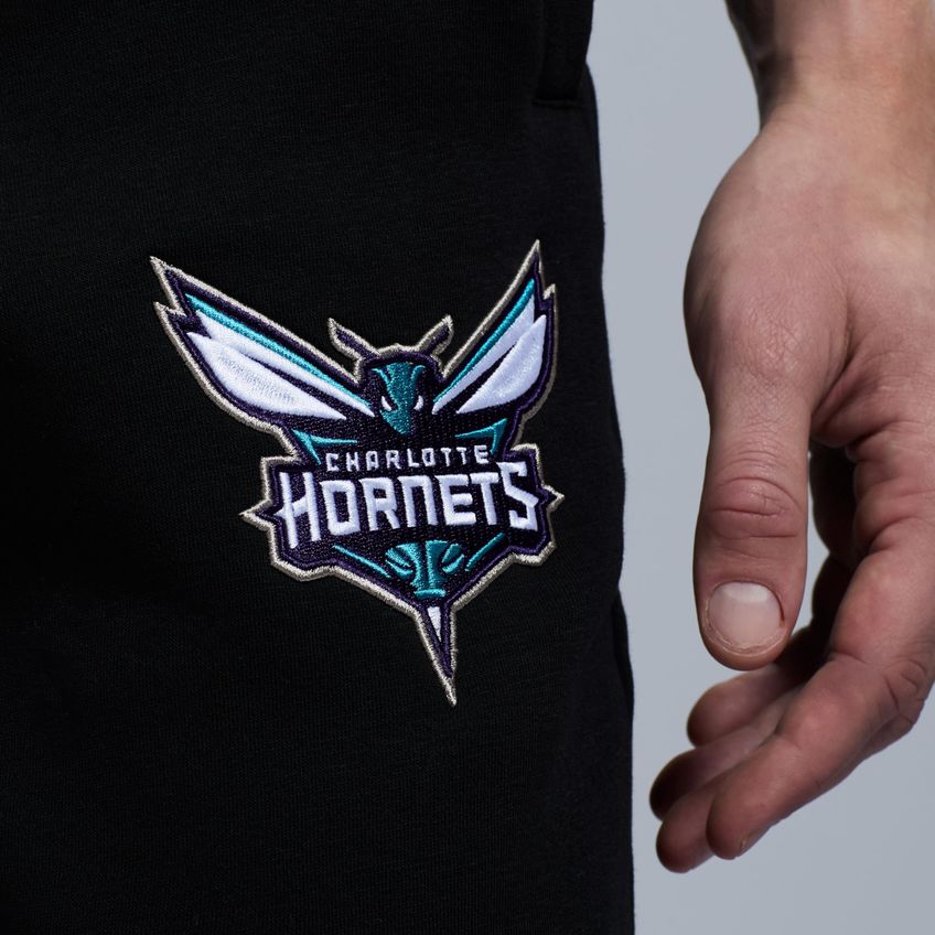 Calça Jogger Game 7 Charlotte Hornets XXL Preta Em Fleece - imagem 3