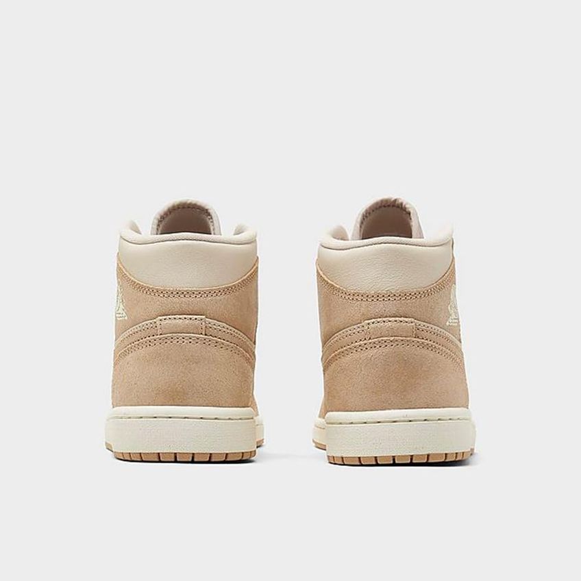 Tênis Nike Air Jordan 1 Mid Se Feminino (Legend Light Brown/Sail) Tamanho 5,5 - imagem 3