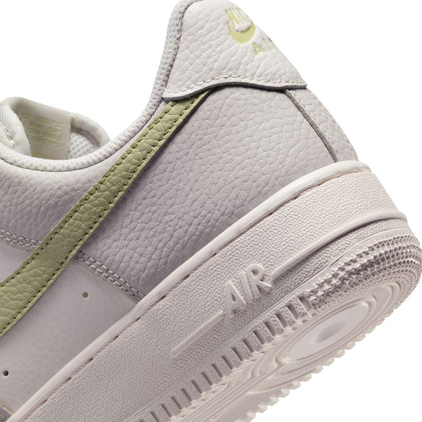 Tênis Nike Air Force 1 '07 Feminino Tamanho 9,5 - imagem 3