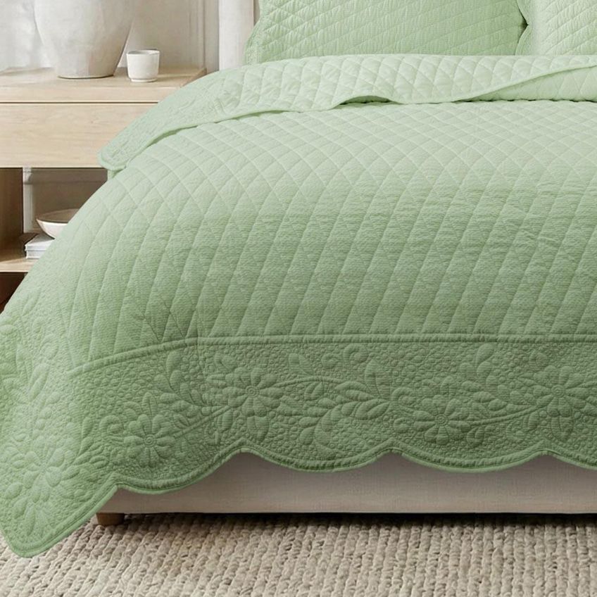 Kit Cobre Leito Chanel King Micropercal 300 Fios Colcha 3 Peças Dupla Face Matelassê Relevo Verde - imagem 3