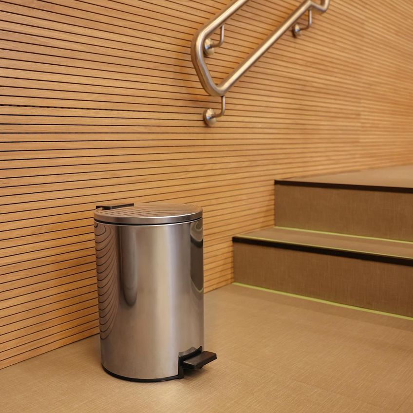 Lixeira Com Pedal Loop Em Aço Inox Polido 12 L Tramontina - imagem 2