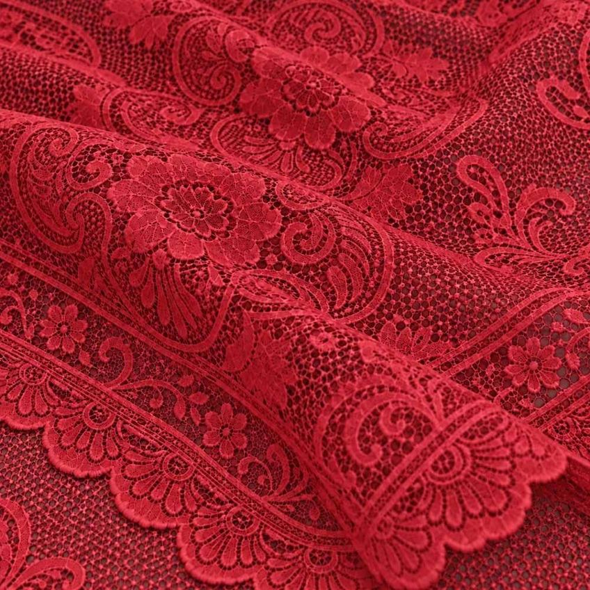 Toalha De Mesa Renda 1,50m X 2,30m Para Mesa 6 Lugares Fácil De Limpar Vermelho - imagem 3