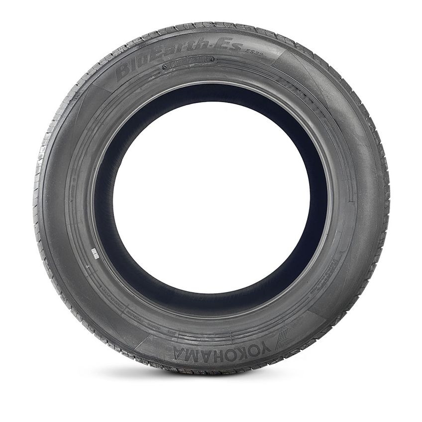 Pneu 205 60r15 Yokohama Bluearth Es32 91h - imagem 3