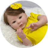 Bebê Reborn Menina  Realista Fio A Fio Com Enxoval Pronta
